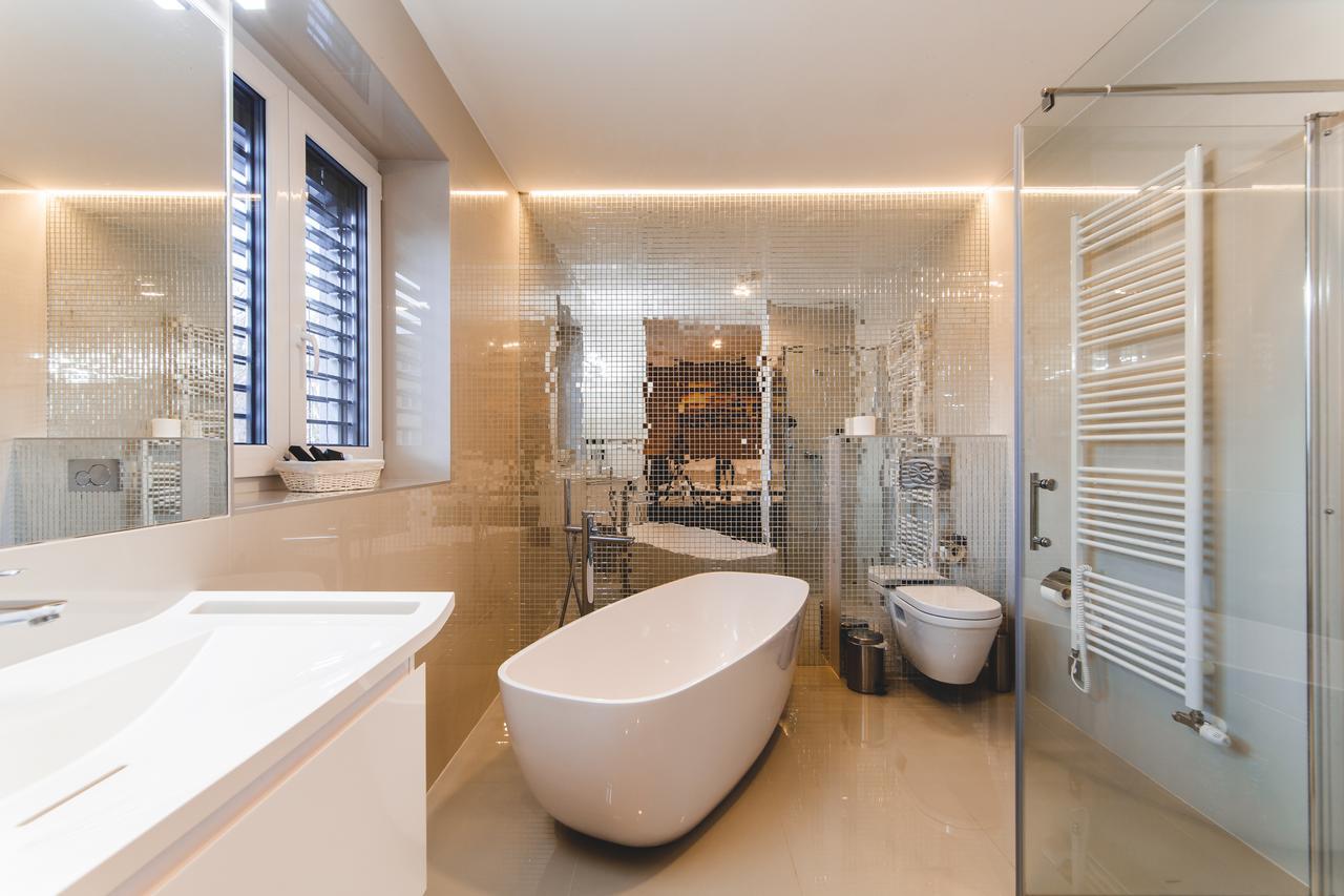 Silesia Residence Ostrava Luaran gambar Bathroom