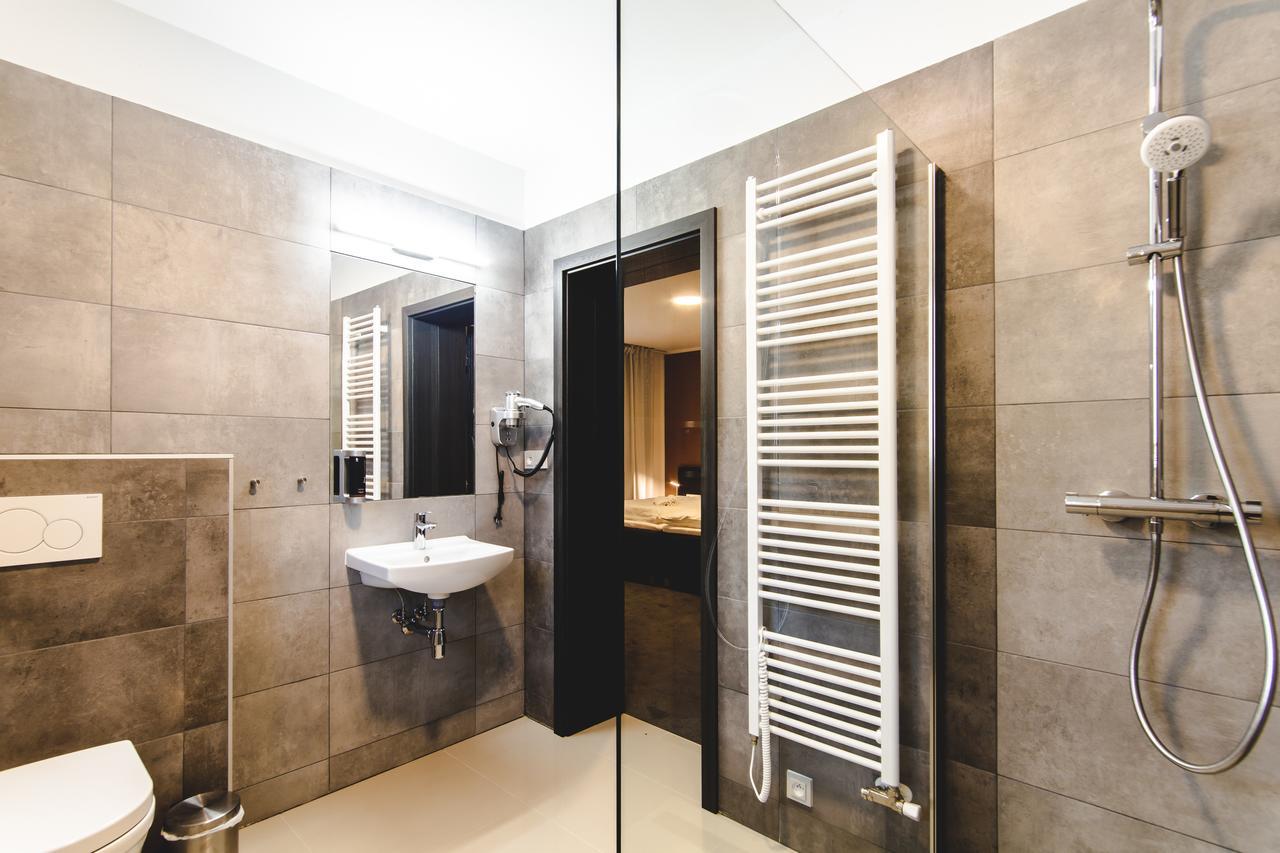 Silesia Residence Ostrava Luaran gambar A heated towel rail